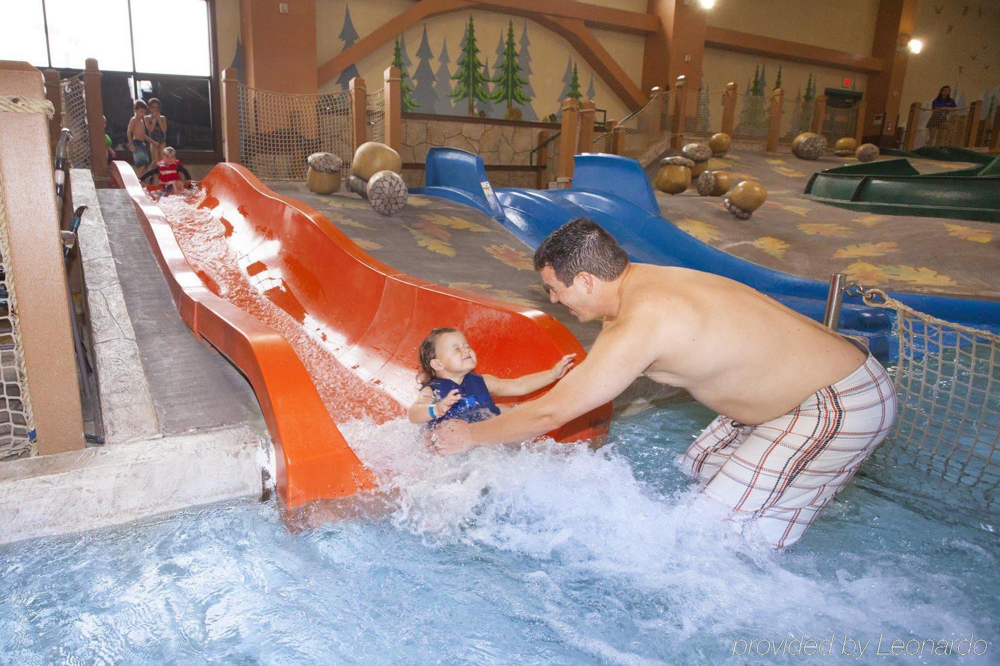 Great Wolf Lodge New England Leominster Exteriör bild