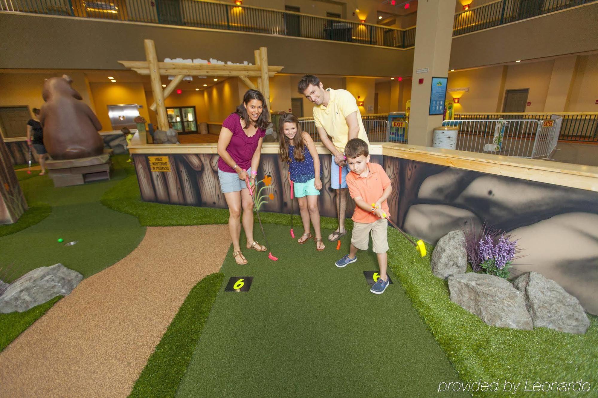 Great Wolf Lodge New England Leominster Exteriör bild